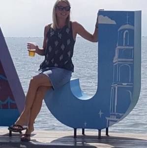 Meet your Posher, Joan